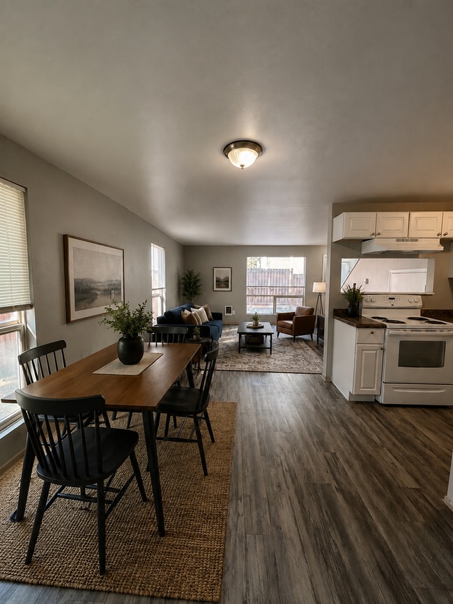 Building Photo - 1516 N Brook Ct Unit 1516-1*