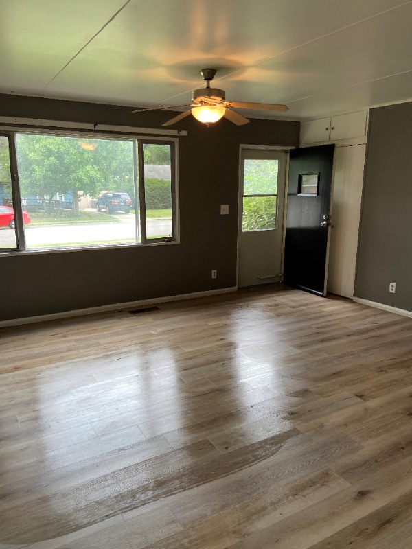 Photo - 236 Schilling St