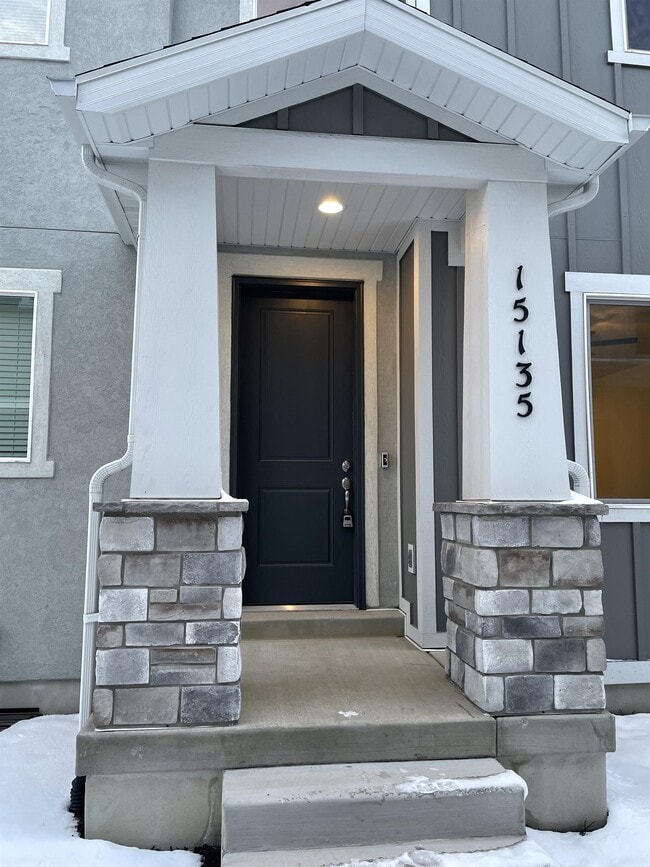 Photo - 15135 S Reins Way Townhome