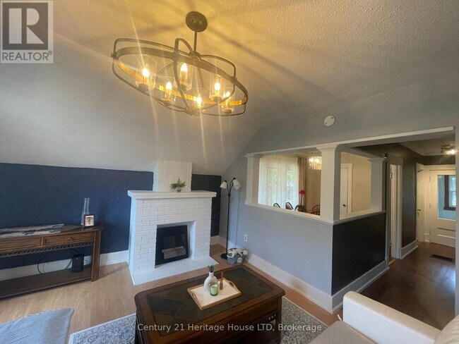 Photo - 6042 Culp St