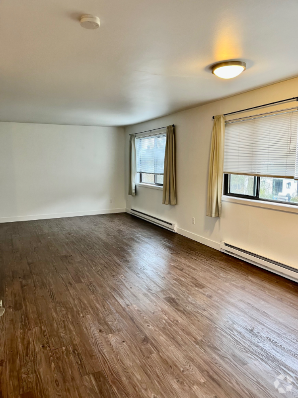 Building Photo - 1419 2nd Ave W Unit 303 Rental