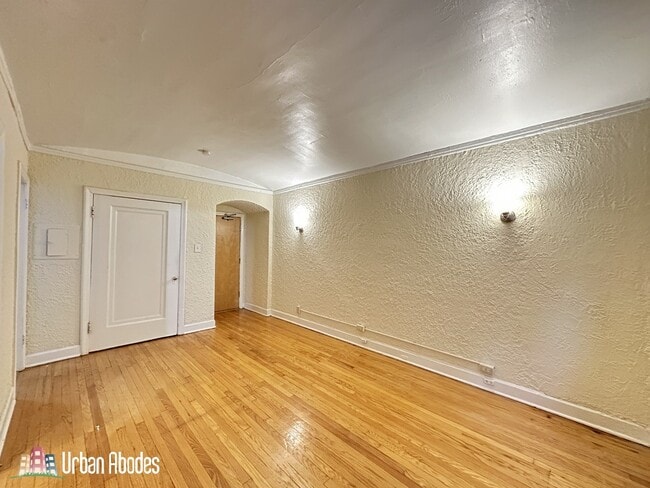 Photo - 532 W Arlington Pl Unit A04C