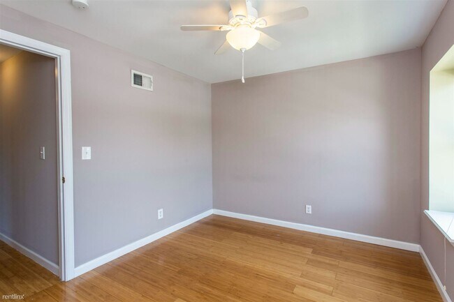 Photo - 4 br, 2 bath Triplex - 1745 WILLINGTON ST ... Unidad 2F