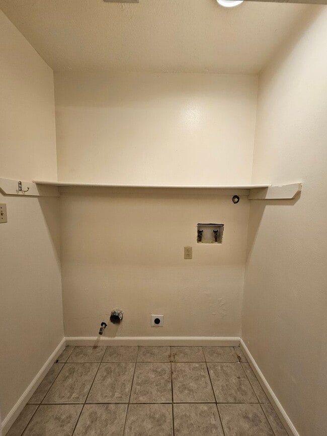 Photo - Louisiana Blvd SE-1125 Unit 1125-B