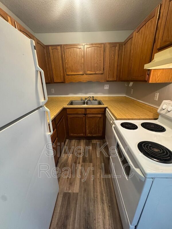 Photo - 311 Sunset Dr Unit 2
