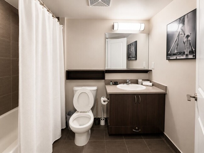 Photo - 570 Bay St. Unit SI ID1580608P