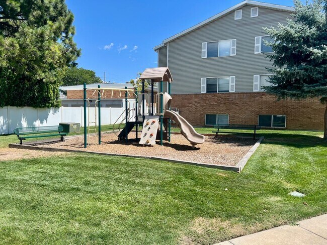 Photo - Cozy 3B/1 Bath Apartment in Millcreek- more pics soon!