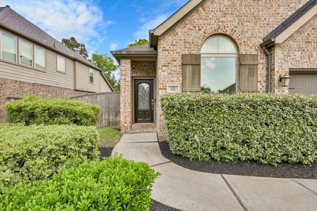 Photo - 122 Kinnerly Peak Pl