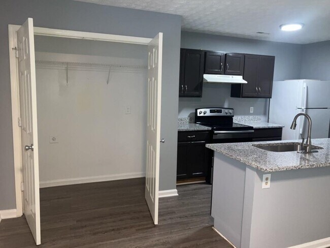 Photo - 7700 Bernardo Dr