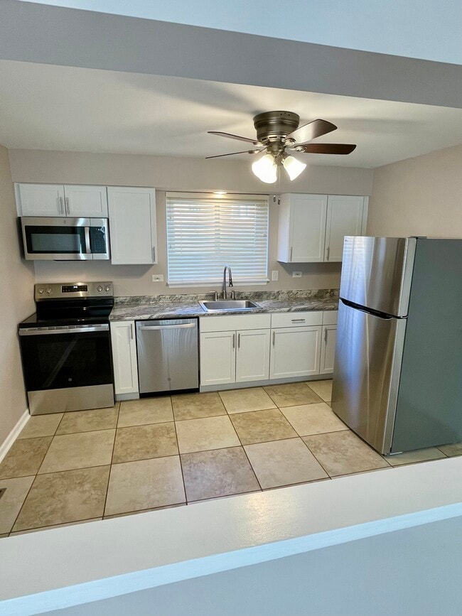 Photo - 28 N Main St Unit 1N
