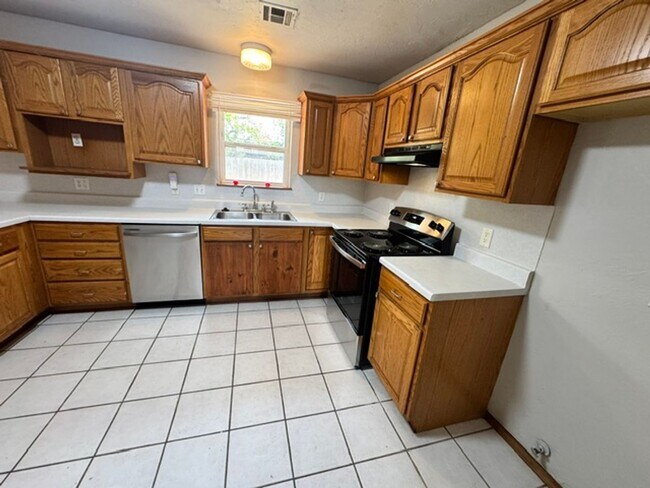 129 NE 11th St