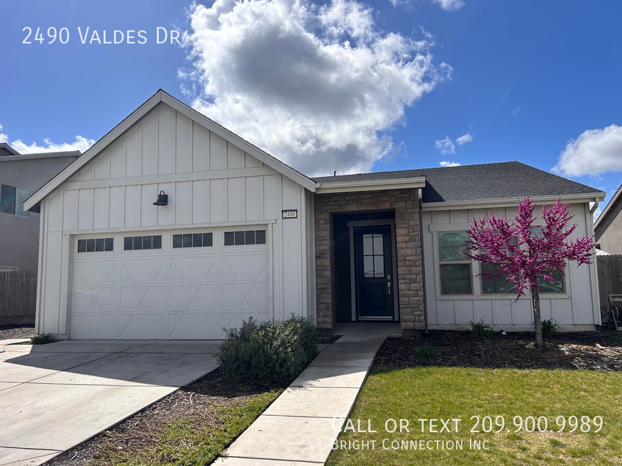 Photo - 2490 Valdes Dr (Merced, CA)