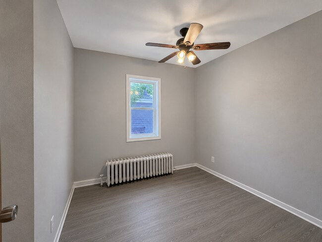 317 Earl St Unit Lower