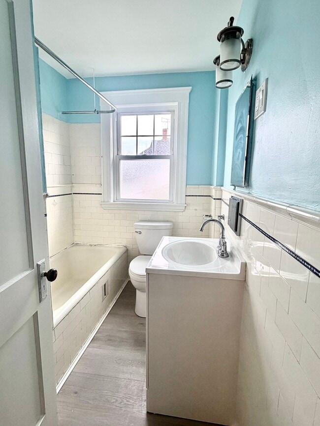 107 Loring Ave Unit 2