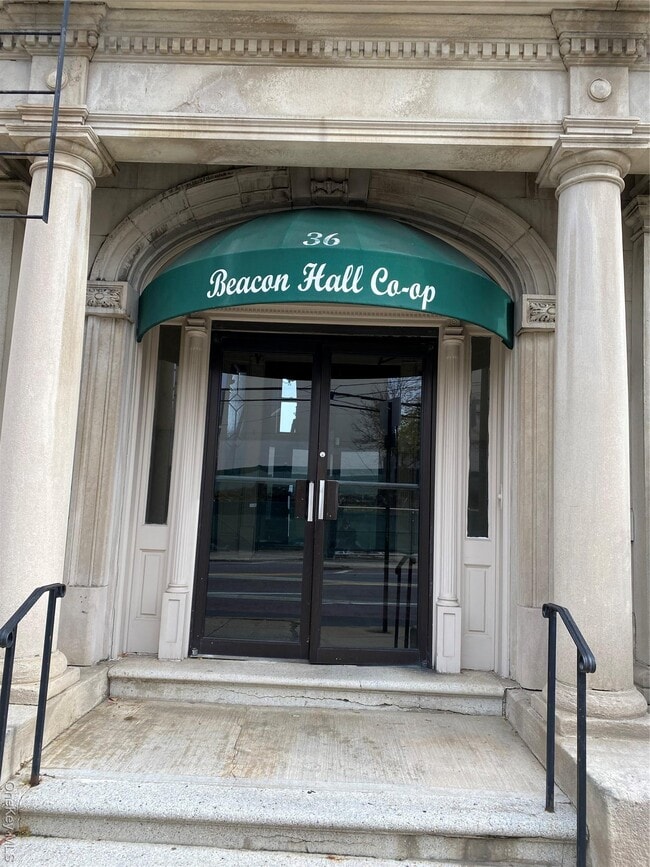 Building Photo - 36 Echo Ave Unit 4C