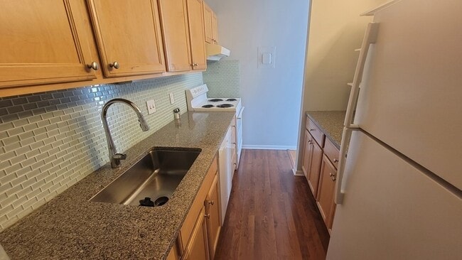 Photo - 1643 Cambridge St Unit 77
