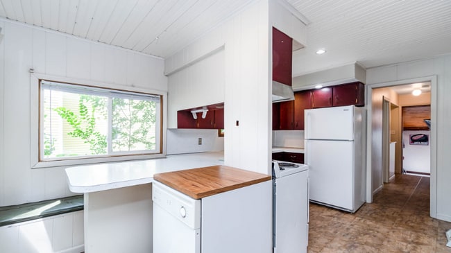 Photo - 607 S University Ave