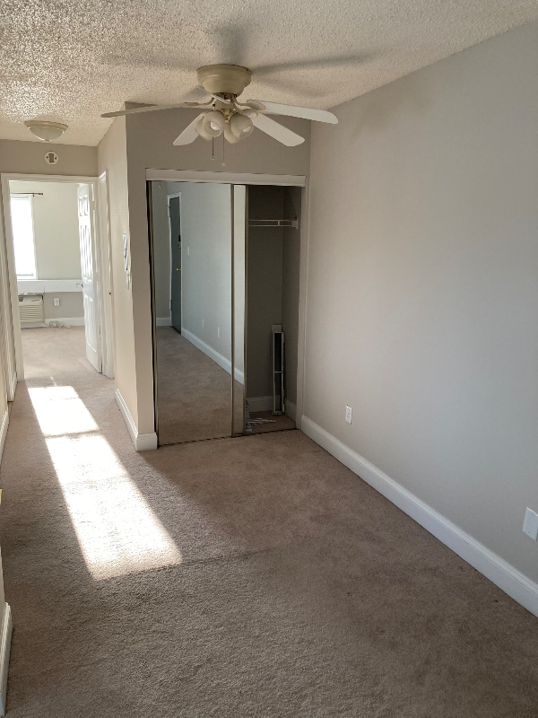 Photo - 2305 Farrington Ave