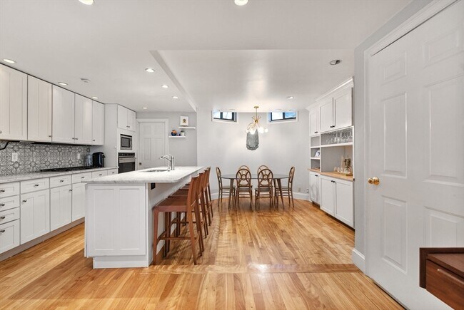 Photo - 96 Chandler St Unit 1