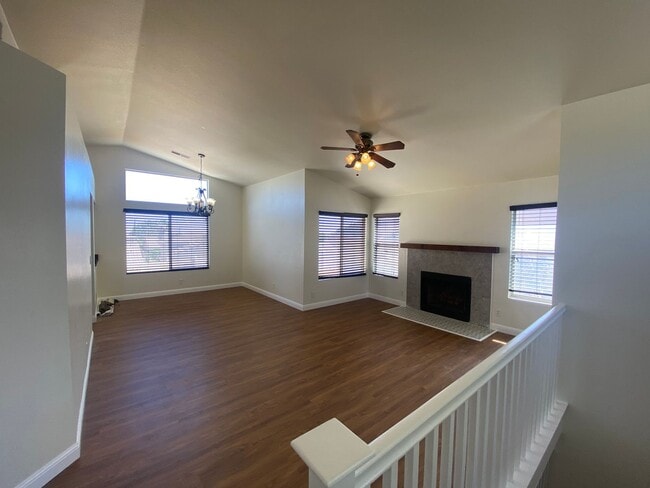 1903 Coral Ct
