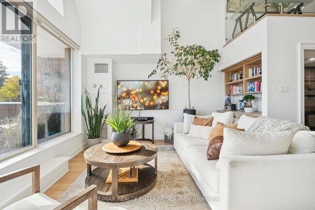 Photo - 185 Robinson St Unité PH08