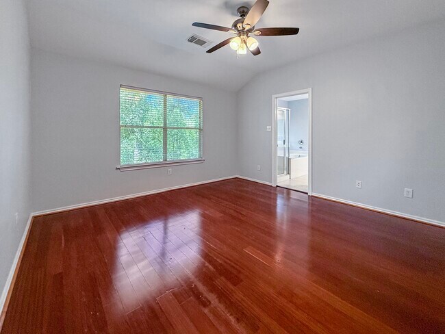 Photo - 3 Peach Ridge Pl