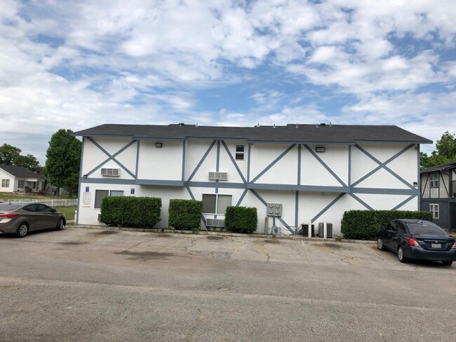 Photo - 1701 NW 29th St