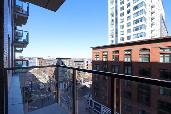 Photo - 375 Canal St Unit 608