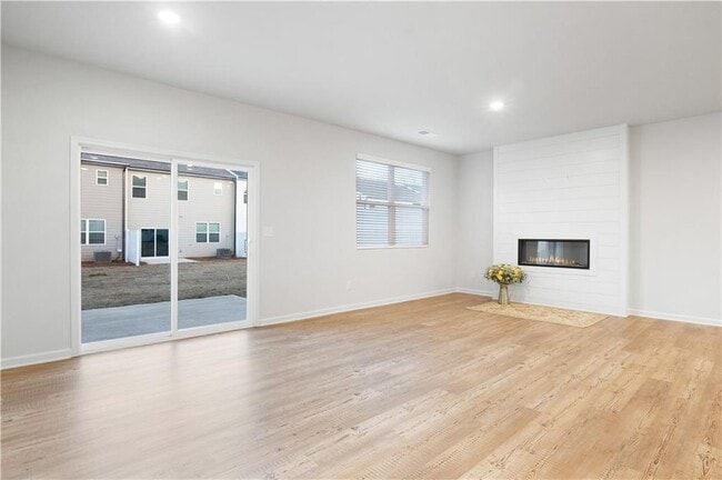 Photo - 5332 Melbourne Ln