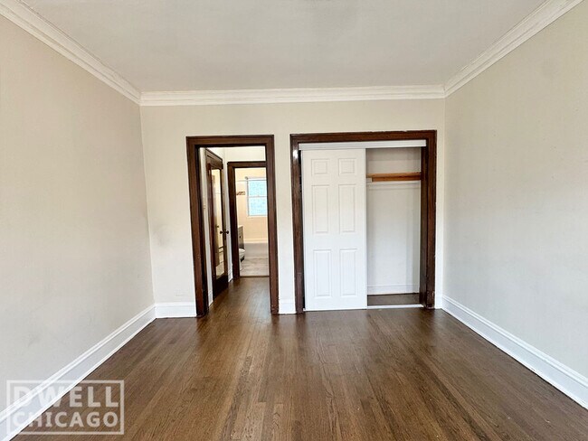 Photo - 3820 N Greenview Ave Unit 1