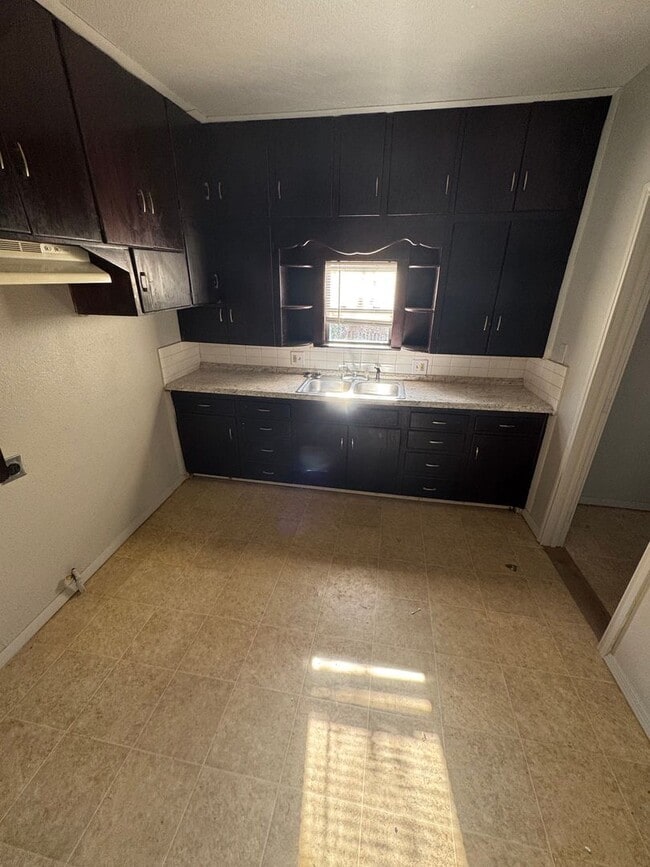 Photo - Cozy Three Bedroom House for Rent!