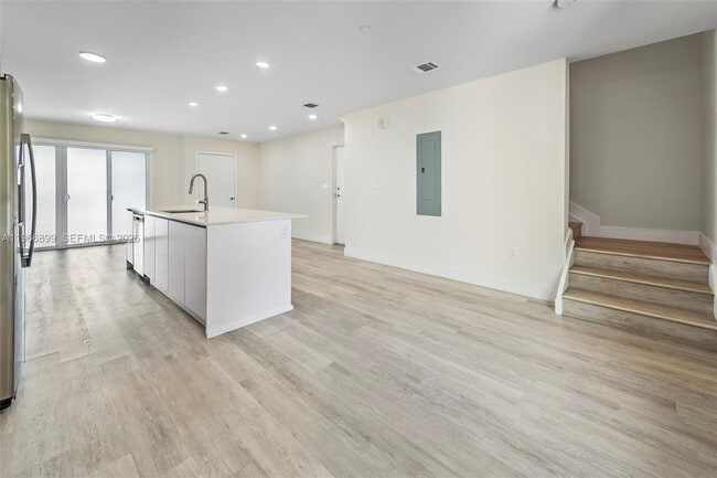 Photo - 2561 NE 193rd St Unit 1203