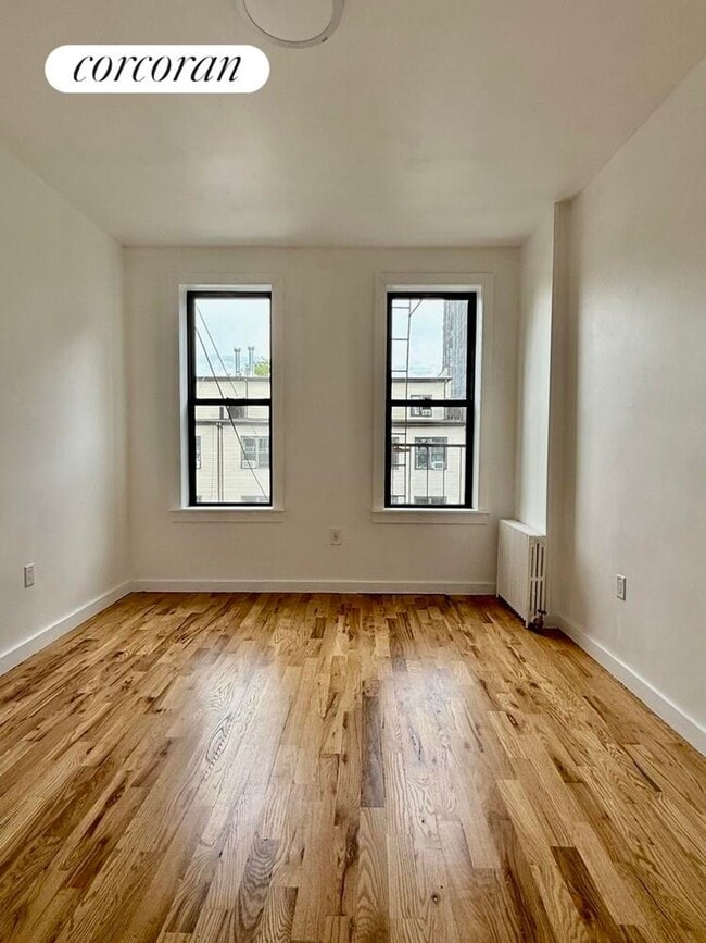 Building Photo - 1348 Putnam Ave Rental