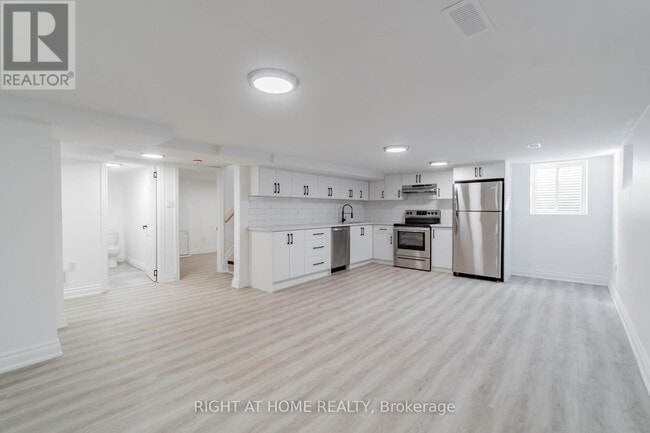 Photo - 899 Florell Dr