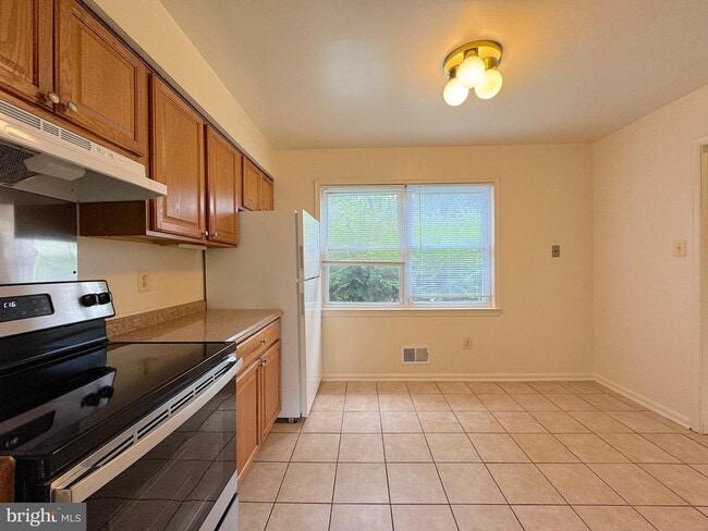 Photo - 4104 Sideburn Rd