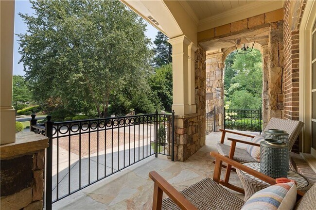 6327 Howell Cobb Ct