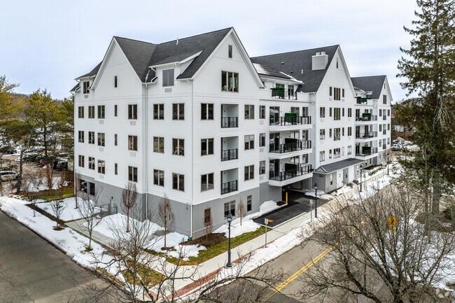 Building Photo - Wilton Center Lofts