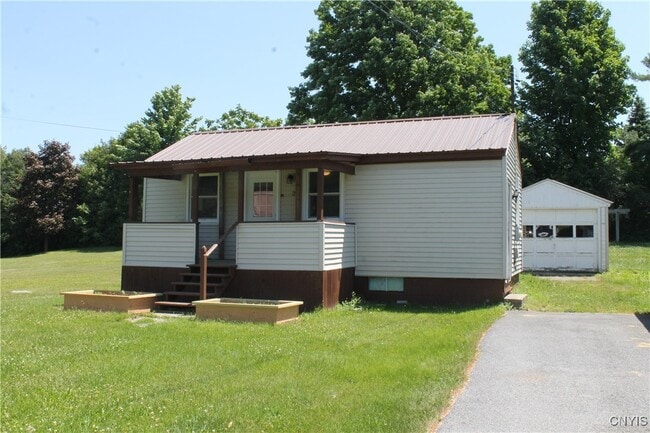 Photo - 169 W Remington St