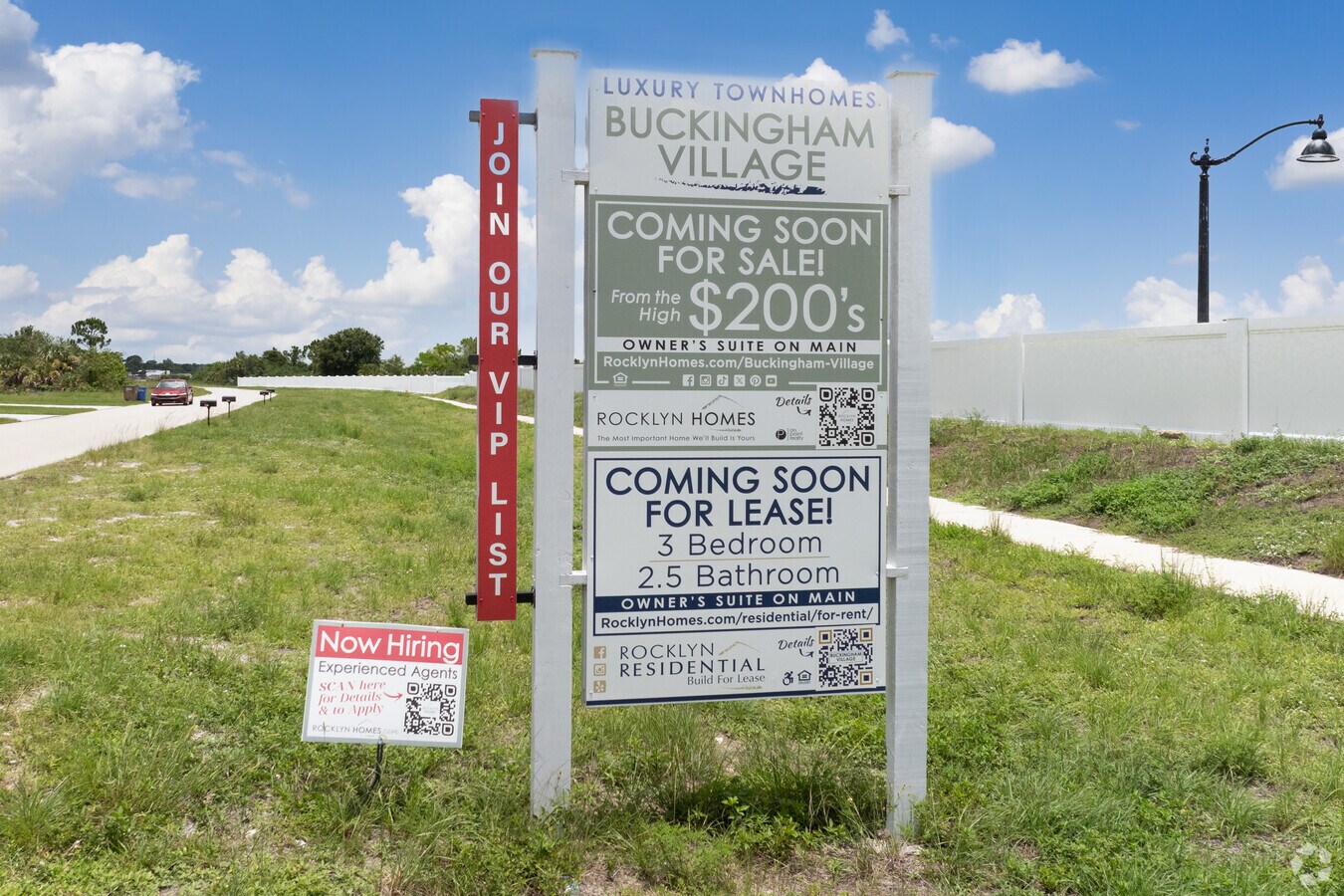 Signage - Buckingham Village