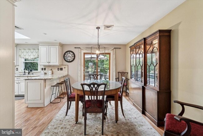 Photo - 436 Edgewood Dr