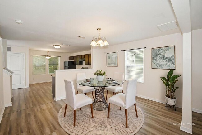 Photo - 1025 Rook Rd