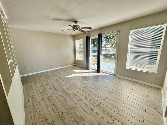 Photo - 21969 Beverly Ave