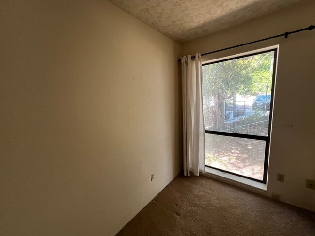 Photo - 342 SW Hamilton Ct Unit 342