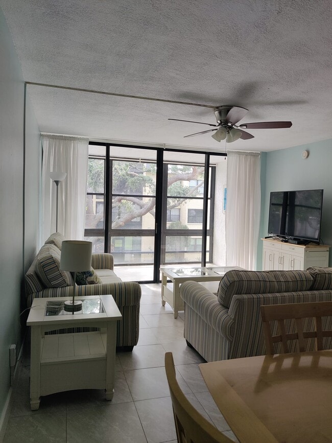 Photo - 14130 Rosemary Ln Unidad 3207