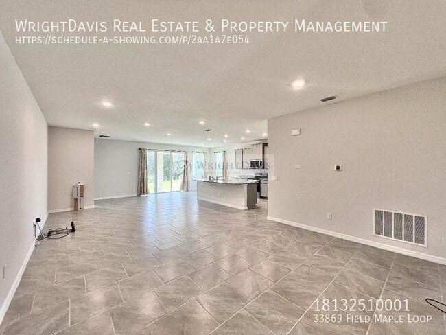 Photo - 33869 Field Maple Lp