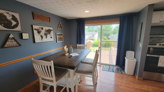 Photo - Private Pool, Firepit, BBQ - A FUN place t...