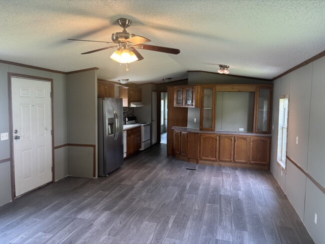 201 Cumberland Ln