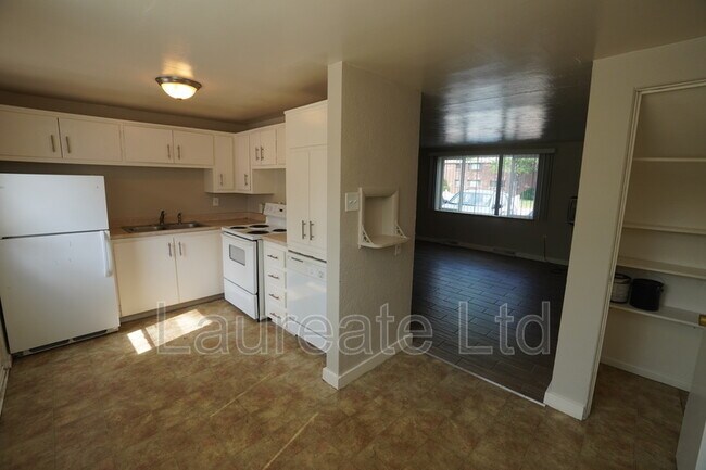 Photo - 679 Miller Ct