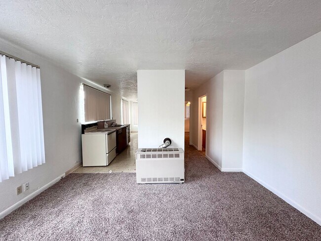 Photo - 1 Bed 1 Bath South Waterfront Portland & OHSU Tram! Unit 3400 Kelly