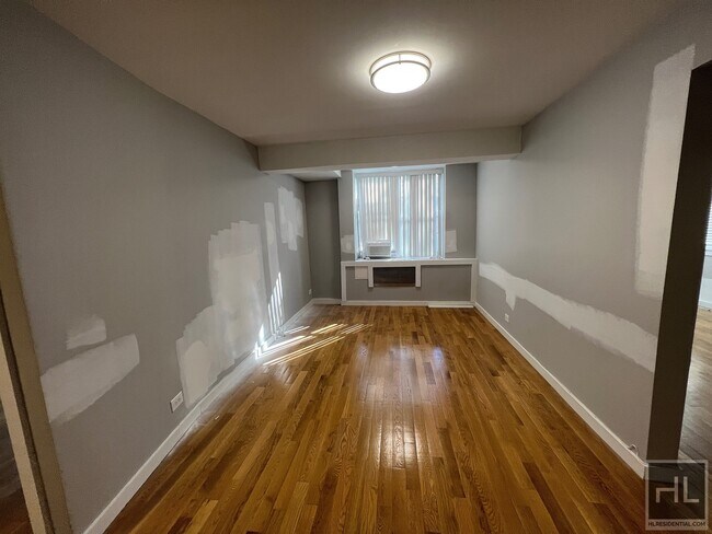 Photo - Amazing Coop in Riverdale! Unit 1C